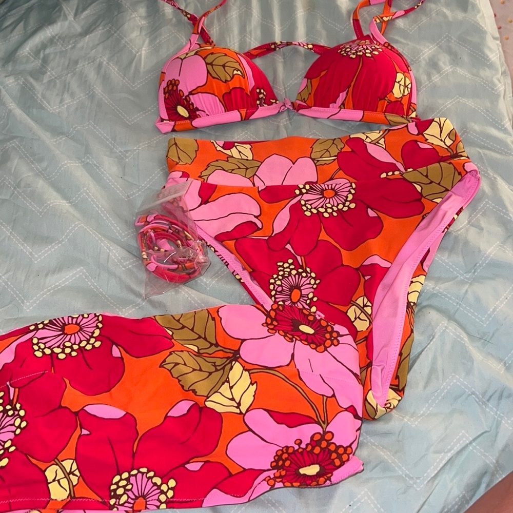 Aerie three piece swimsuit set